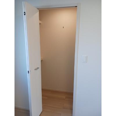 エスタブレＡ 101【管理NO：1-028004801-01010】 ★家具家電は申し込み後に搬入しますの物件画像