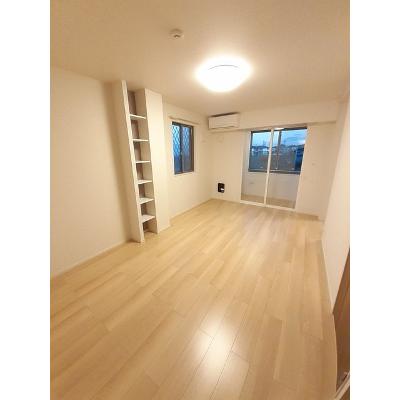 グレイシャス 101【管理NO：1-026393601-01010】 ★家具家電は申し込み後に搬入しますの物件画像