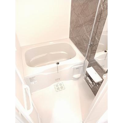 グランティーナ 203【管理NO：1-027159601-02030】 ★家具家電は申し込み後に搬入します★の物件画像