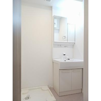 グランティーナ 203【管理NO：1-027159601-02030】 ★家具家電は申し込み後に搬入します★の物件画像