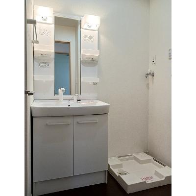 グラシアス 105【管理NO：1-018522101-01050】 ★家具家電は申し込み後に搬入しますの物件画像