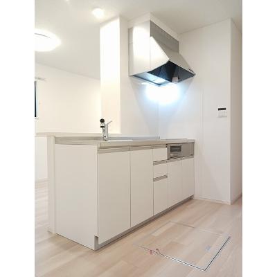 ソレイユ 105【管理NO：1-028496701-01050】 ★家具家電は申し込み後に搬入します★の物件画像
