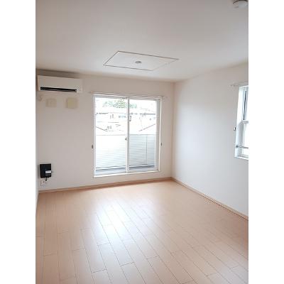 サンフィオーレ　Ｂ 201【管理NO：1-016772402-02010】 ★家具家電は申し込み後に搬入しますの物件画像