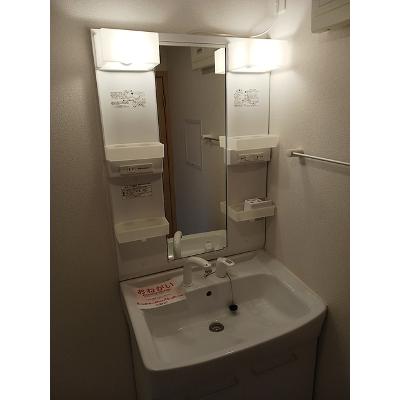 サンフィオーレ　Ｂ 201【管理NO：1-016772402-02010】 ★家具家電は申し込み後に搬入しますの物件画像