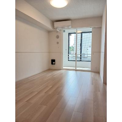 ウルルⅠ 102【管理NO：1-028242701-01020】 ★家具家電は申し込み後に搬入します★の物件画像