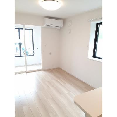 エスポワール 101【管理NO：1-026556001-01010】 ★家具家電は申し込み後に搬入します★の物件画像