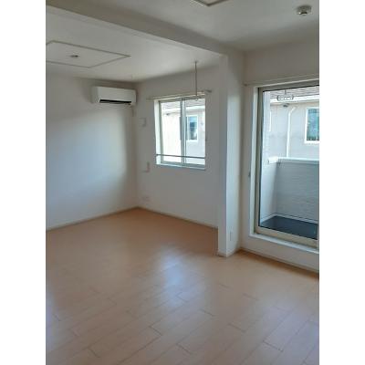 ジュネス　ド　アーサ 201【管理NO：1-017212001-02010】 ★家具家電は申し込み後に搬入します★の物件画像