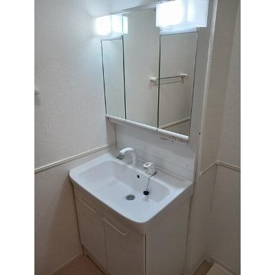 ウエスト　ウッド 103【管理NO：1-015619601-01030】 ★家具家電は申し込み後に搬入しますの物件画像