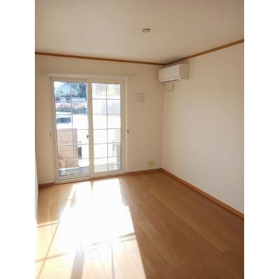 フォーリーフＢ 102【管理NO：1-013354502-01020】 ★家具家電は申し込み後に搬入します★の物件画像
