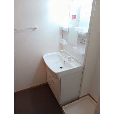 フォーリーフＢ 102【管理NO：1-013354502-01020】 ★家具家電は申し込み後に搬入します★の物件画像