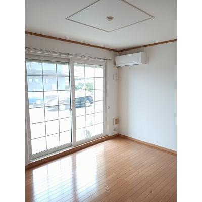 ファースト　デューⅡ 103【管理NO：1-012147802-01030】 ★家具家電は申し込み後に搬入します★の物件画像