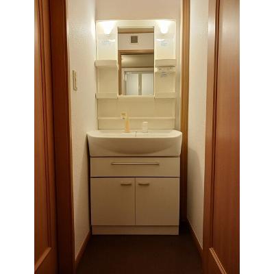 アヴニールⅩⅢ 103【管理NO：1-012113102-01030】 ★家具家電は申し込み後に搬入します★の物件画像