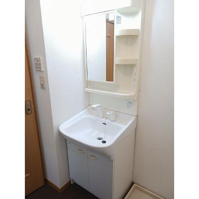 プラムフィールドＤ 103【管理NO：1-011986402-01030】 ★家具家電は申し込み後に搬入します★の物件画像