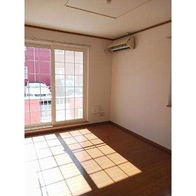 アヴニールⅩ 101【管理NO：1-011429801-01010】 ★家具家電は申し込み後に搬入しますの物件画像