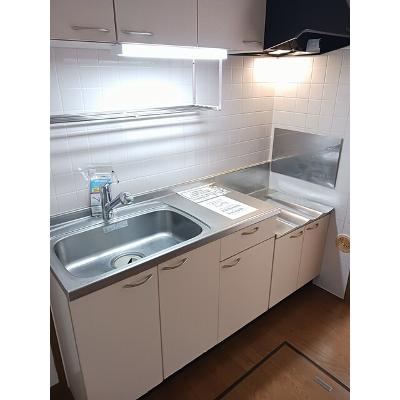 アヴニールⅧ 102【管理NO：1-010365404-01020】 ★家具家電は申し込み後に搬入しますの物件画像
