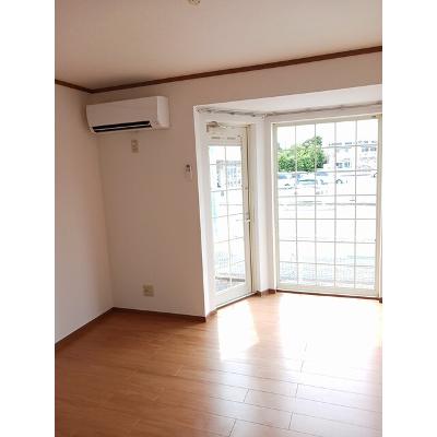 グレースコート２ 101【管理NO：1-010060301-01010】 ★家具家電は申し込み後に搬入します★の物件画像