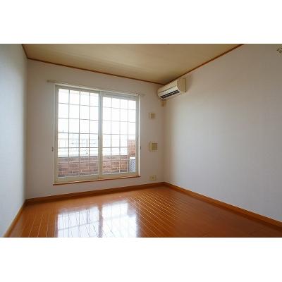 ビュー　テラス 202【管理NO：1-012543601-02020】 ★家具家電は申し込み後に搬入します★ ★2026年08月下旬入居可能★の物件画像