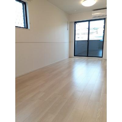 イヤサカ 104【管理NO：1-027220601-01040】 ★家具家電は申し込み後に搬入します★の物件画像