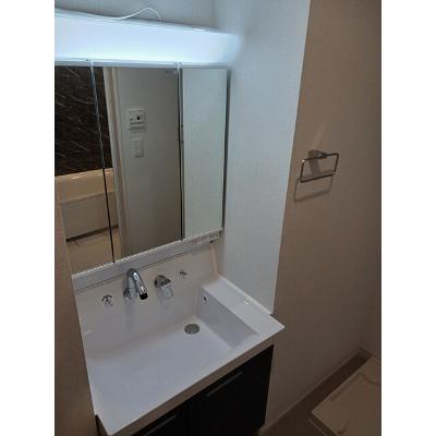 ジリータＣ 103【管理NO：1-025554701-01030】 ★家具家電は申し込み後に搬入しますの物件画像