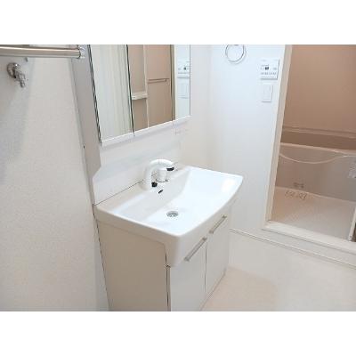 ＦＯＵＲ 102【管理NO：1-028581001-01020】 ★家具家電は申し込み後に搬入します★の物件画像