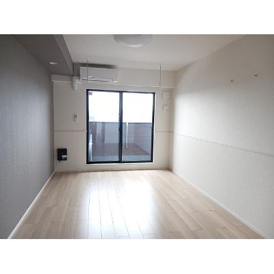 ヒカルサ三郷中央 303【管理NO：1-028302401-03030】 ★家具家電は申し込み後に搬入しますの物件画像