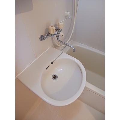 エルディム有楽 201【管理NO：1-004766001-02010】 ★家具家電は申し込み後に搬入しますの物件画像