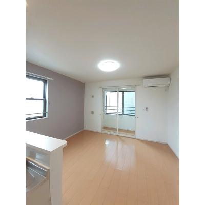 イスカンダルⅠ 201【管理NO：1-020283201-02010】 ★家具家電は申し込み後に搬入しますの物件画像