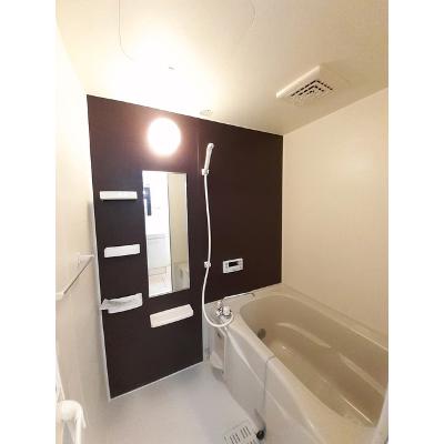 イスカンダルⅠ 201【管理NO：1-020283201-02010】 ★家具家電は申し込み後に搬入しますの物件画像