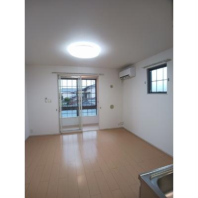 コムラード 202【管理NO：1-018436901-02020】 ★家具家電は申し込み後に搬入しますの物件画像