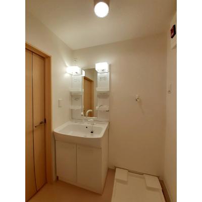 コムラード 202【管理NO：1-018436901-02020】 ★家具家電は申し込み後に搬入しますの物件画像