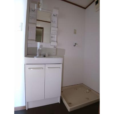 アイリスコートＢ 104【管理NO：1-009468402-01040】 ★家具家電は申し込み後に搬入しますの物件画像