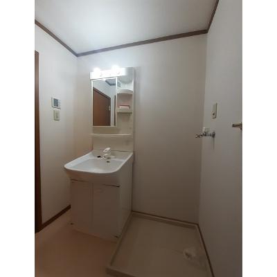 ストロベリー・ファームⅡ 202【管理NO：1-011336402-02020】 ★家具家電は申し込み後に搬入します★の物件画像