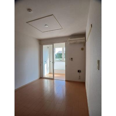 プラネート 104【管理NO：1-016379701-01040】 ★家具家電は申し込み後に搬入します★の物件画像