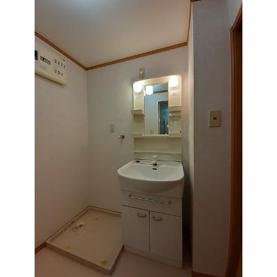 プラシードエストＡ 101【管理NO：1-012098401-01010】 ★家具家電は申し込み後に搬入します★の物件画像