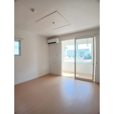 ルーチェ　ソラーレＡ 101【管理NO：1-018759601-01010】 ★家具家電は申し込み後に搬入しますの物件画像