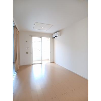 セレノコルソ 203【管理NO：1-018290401-02030】 ★家具家電は申し込み後に搬入しますの物件画像