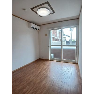 フィオレンテⅡ 102【管理NO：1-013307902-01020】 ★家具家電は申し込み後に搬入しますの物件画像