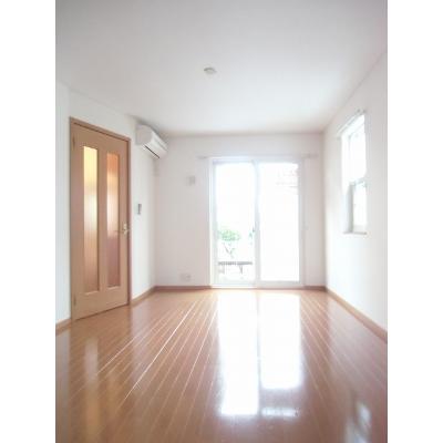 リープル 101【管理NO：1-014461701-01010】 ★家具家電は申し込み後に搬入します 2026年08月中旬入居可能の物件画像
