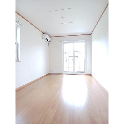 グランメゾン　Ｍ 101【管理NO：1-013106701-01010】 ★家具家電は申し込み後に搬入します★の物件画像