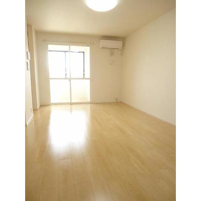 ショコラ　ハウス 203【管理NO：1-021504001-02030】 ★家具家電は申し込み後に搬入しますの物件画像