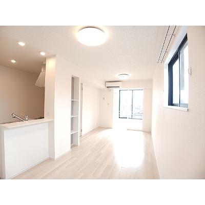 パインエコー 101【管理NO：1-026968101-01010】 ★家具家電は申し込み後に搬入します★ ★2026年10月中旬入居可能★の物件画像