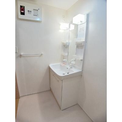 スターウイング 203【管理NO：1-018764501-02030】 ★家具家電は申し込み後に搬入します★ ★2026年10月中旬入居可能★の物件画像