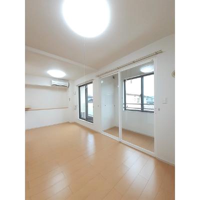 フィオーレ・ミルト 201【管理NO：1-017120701-02010】 ★家具家電は申し込み後に搬入します 2026年10月下旬入居可能の物件画像