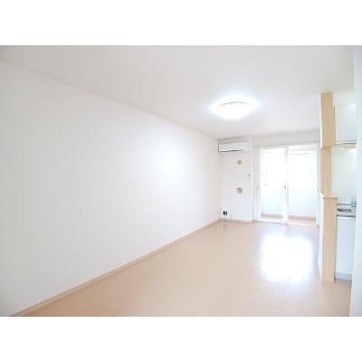 グランデール 101【管理NO：1-016057501-01010】 ★家具家電は申し込み後に搬入します 2026年07月下旬入居可能の物件画像