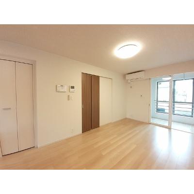 エスポワール　ミコト　Ⅱ 101【管理NO：1-027366201-01010】 ★家具家電は申し込み後に搬入しますの物件画像