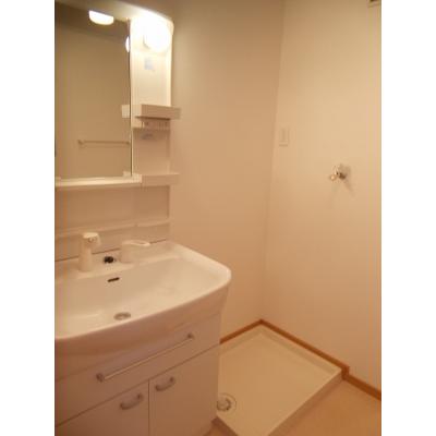 プリムローズ　Ａ 202【管理NO：1-014699501-02020】 ★家具家電は申し込み後に搬入しますの物件画像