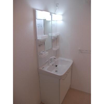 アプローズ　Ⅱ 101【管理NO：1-020002501-01010】 ★家具家電は申し込み後に搬入します★の物件画像