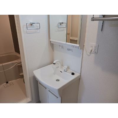 ヒカルサ佐久猿久保Ⅱ 101【管理NO：1-028003202-01010】 ★家具家電は申し込み後に搬入します★ ★2026年12月中旬入居可能★の物件画像