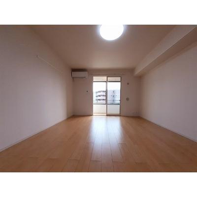 ワーズワースＢ 101【管理NO：1-023544102-01010】 ★家具家電は申し込み後に搬入します★の物件画像