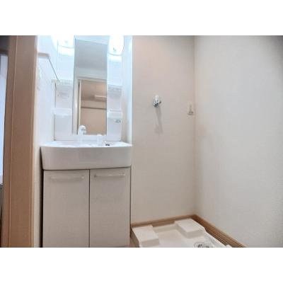 サンビレッジアイ 103【管理NO：1-018352101-01030】 ★家具家電は申し込み後に搬入しますの物件画像